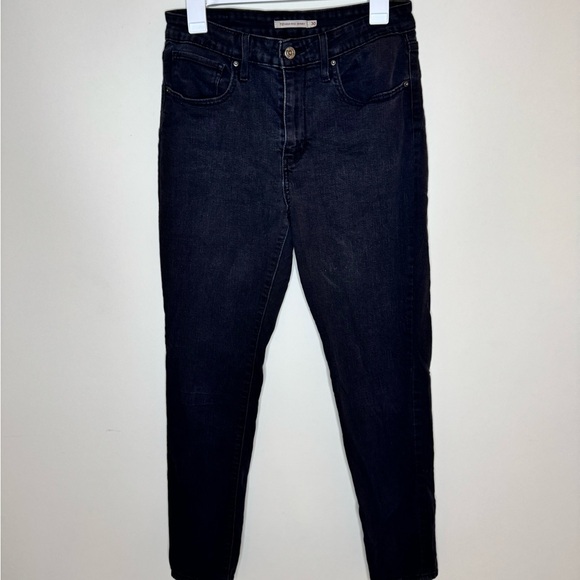Levi's Black Skinny Jeans - Picture 1 of 6